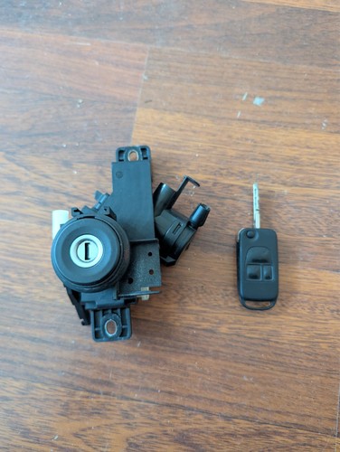 Mercedes r129 boot lock - sl,
