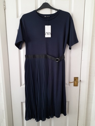 Zara navy blue pleated short - zara,