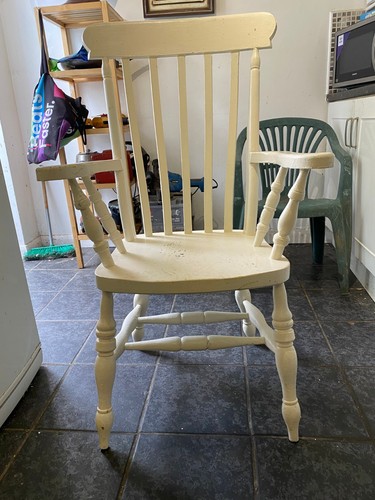 Vintage large farmhouse carver - vintage,