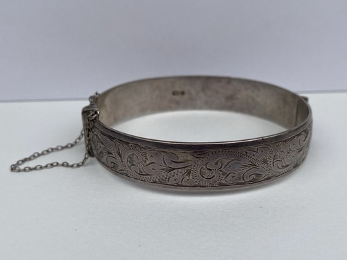 Solid silver oval hinged cuff - oval,