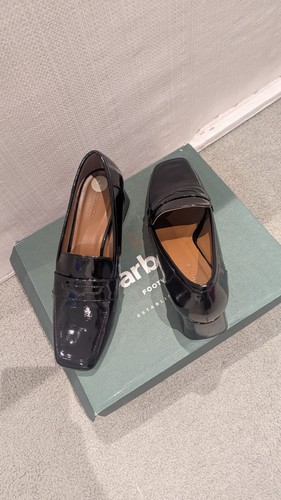 Women black loafers - loafers, patent