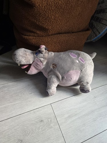 Disney store stamped lion - disney,