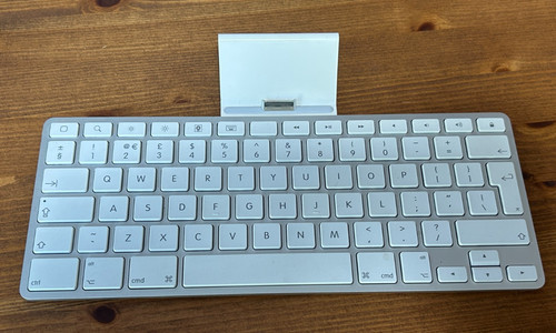 Vintage apple ipad - ipad, keyboard