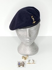 Royal Signals Beret, Buttons