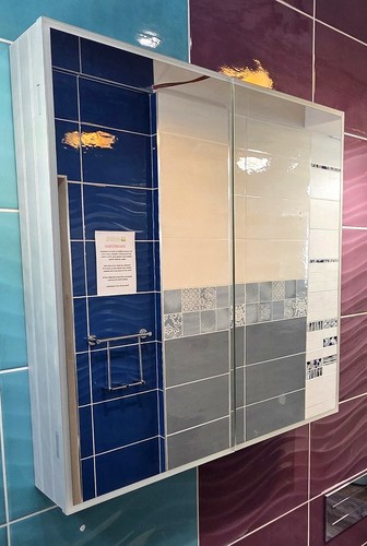 700 700mm mirror cabinet - 700,