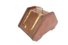 Antique Wooden Purdonium /