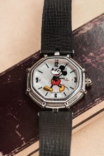 Gérald Genta G34607 1980's with box no paper