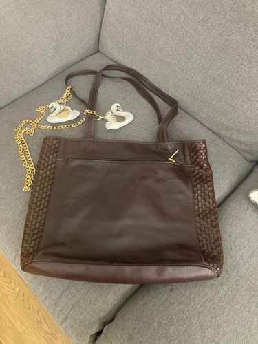 Brown russell bromley - brown,
