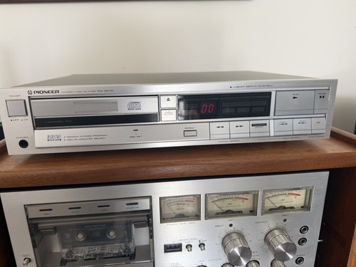 Classic silver face - silver, pioneer