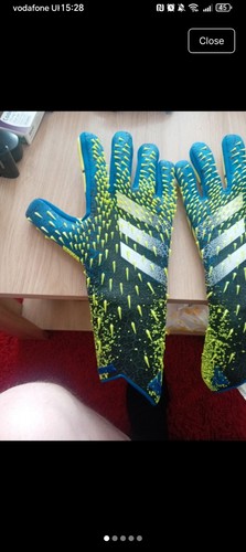 Goalkeeper gloves - goalkeeper,