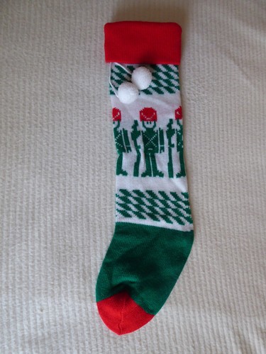Vintage red green white - red,