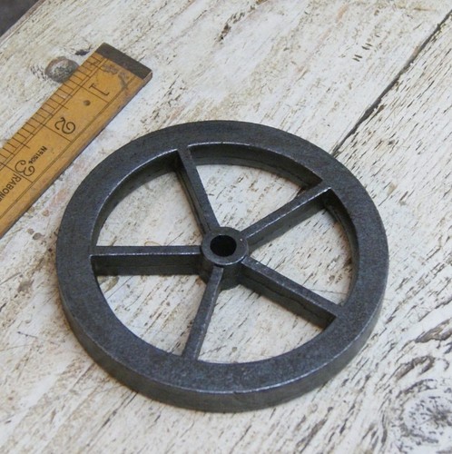 Rustic iron axle wheel vintage - iron,