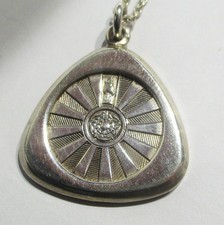 STERLING SILVER  1977 QUEENS SILVER JUBILEE BULLION INGOT  PENDANT JACK SPENCER