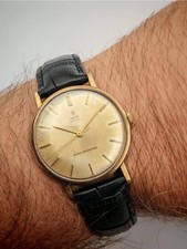 Tudor Solid 9ct Gold