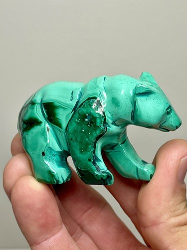 Malachite bear carving hand - malachite,