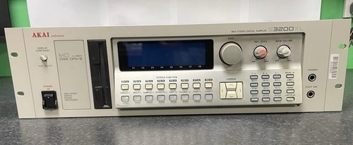 Akai professional s3200 - akai,