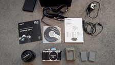 Olympus OM-D E-M10 Mark II  with 14-150mm  II lens - Excellent condition 