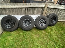 Land Rover Discovery /