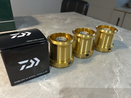 Daiwa emblem scw 5000c - emblem,