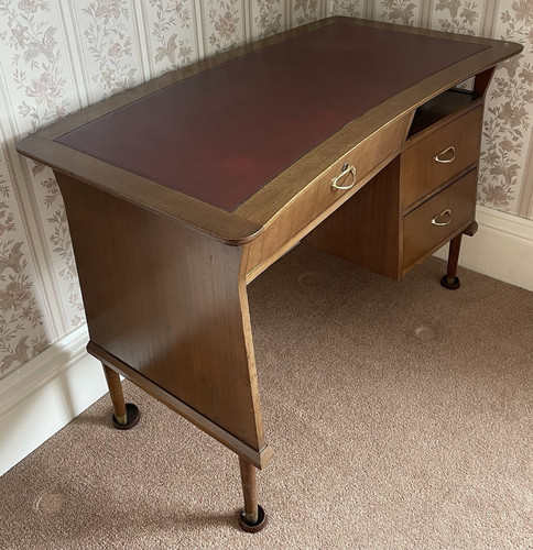 Classic 1960s design - , pedestal