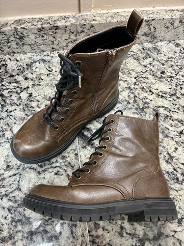 Kohl women size 7 - women's, med