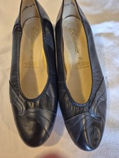 Elmdale Ladies Court Shoe In