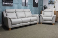 PARKER KNOLL MANHATTAN STATIC 3 SEATER AND CHAIR, COMO DOVE LEATHER RRP £4585.