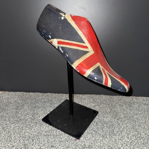 United kingdom hand painted - united,