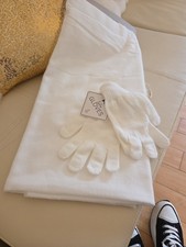 White Scarf And Gloves New