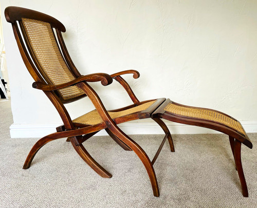 Antique colonial recliner - ,