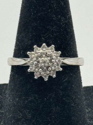 9ct white gold 10ct diamond - 9ct,