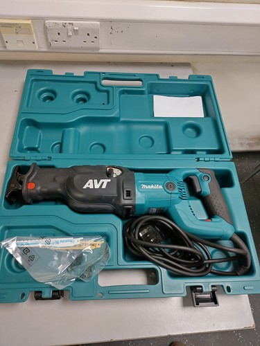 Reciprocating saw makita - saw,