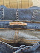 Womens LEVI Jeans