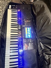 Yamaha PSR-SX700 Digital
