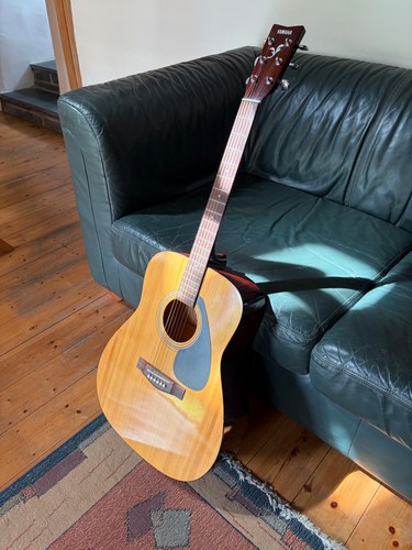 Yamaha f310 full size acoustic - yamaha,