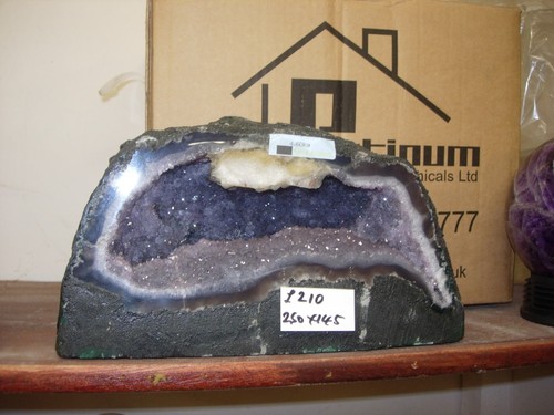 Amethyst geode ap6 - ,