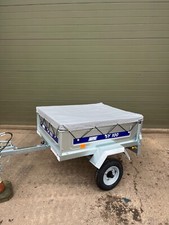 Maypole Camping Trailer, Car