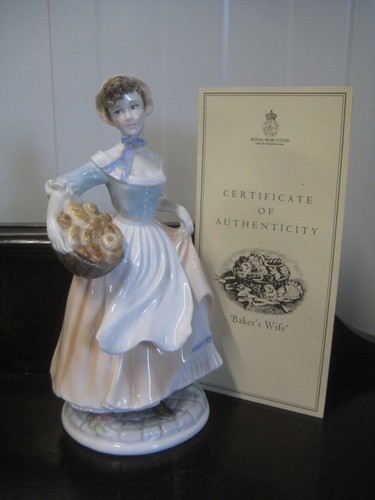 Royal worcester - (22cm),