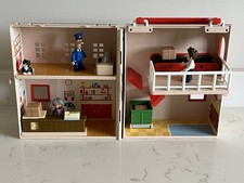 Postman Pat Deluxe Pencaster Post Office & Sorting Depot With 4 Figures + More