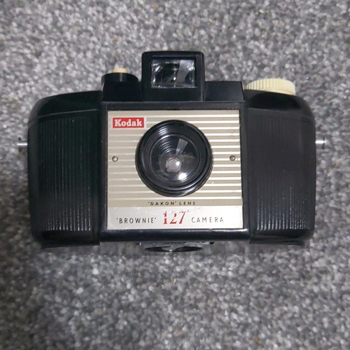 Vintage kodak brownie 127 - vintage,