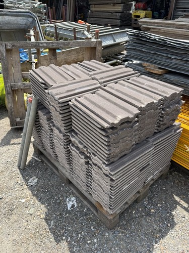 Grey interlocking concrete - interlocking,
