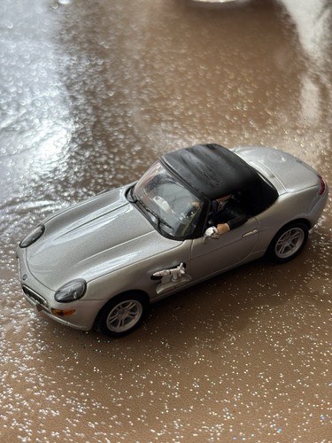 Universal hobbies james bond - hobbies,