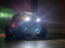 Tamiya RC Lunchbox Custom Build 1/10  Radio Rx Tx Battchgr Battry Oil Sus