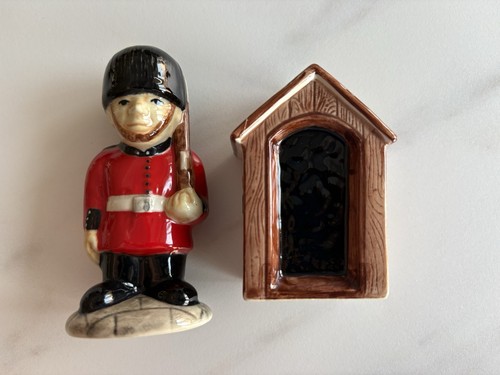 Carlton ware novelty - carlton,