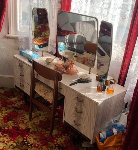 Mid century bedroom dressing