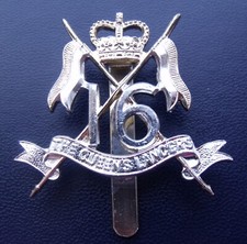 16th Lancers QC cap badge with