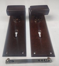 Pair of reclaimed Brown