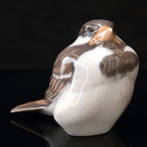 Royal copenhagen figurine - royal,