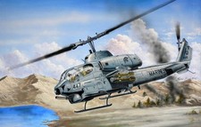 PKTM05116 Trumpeter 1:35 Scale US Marines AH-1W Super Cobra Helicopter
