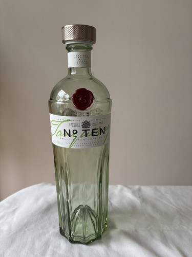 Tanqueray ten empty gin - empty,